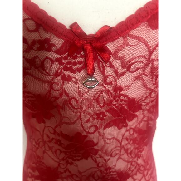 Vintage Coquette Red Lace Slip – Y2K Boudoir Glam - Picture 5 of 7